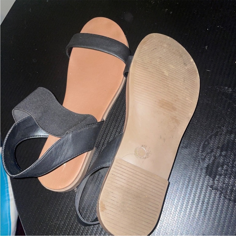 Sandals - Picture 2 of 2